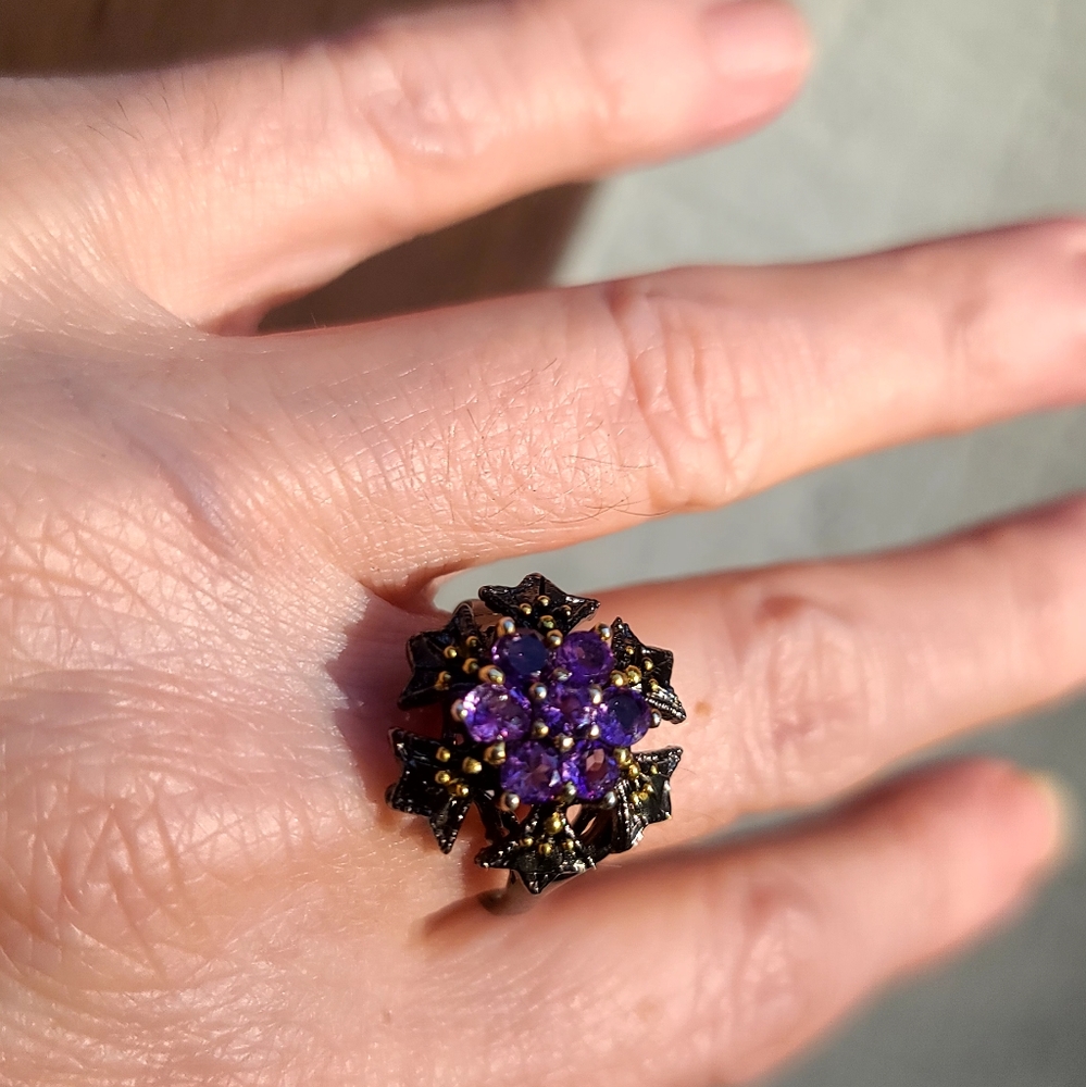 Stunning Amethyst Star .925 Syerling Ring sz 8.25 - Picture 7 of 10